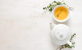 Călătorie printre ceaiuri: ghidul pentru propria ta colecție vindecătoare