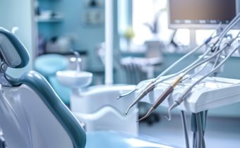 Cum alegi o clinică stomatologică din Sibiu pentru tratamente complexe